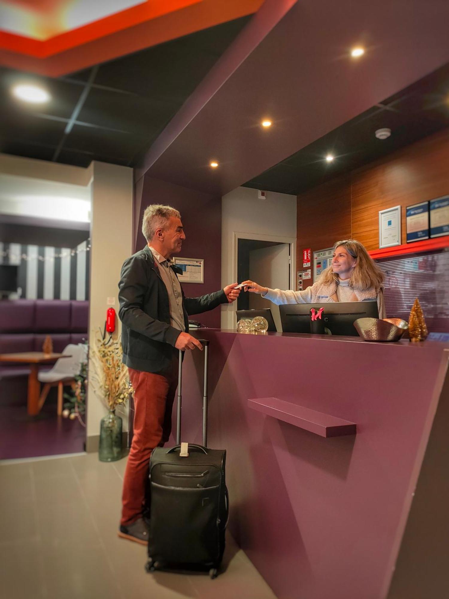 לאבאל Best Western Hotel De Paris מראה חיצוני תמונה