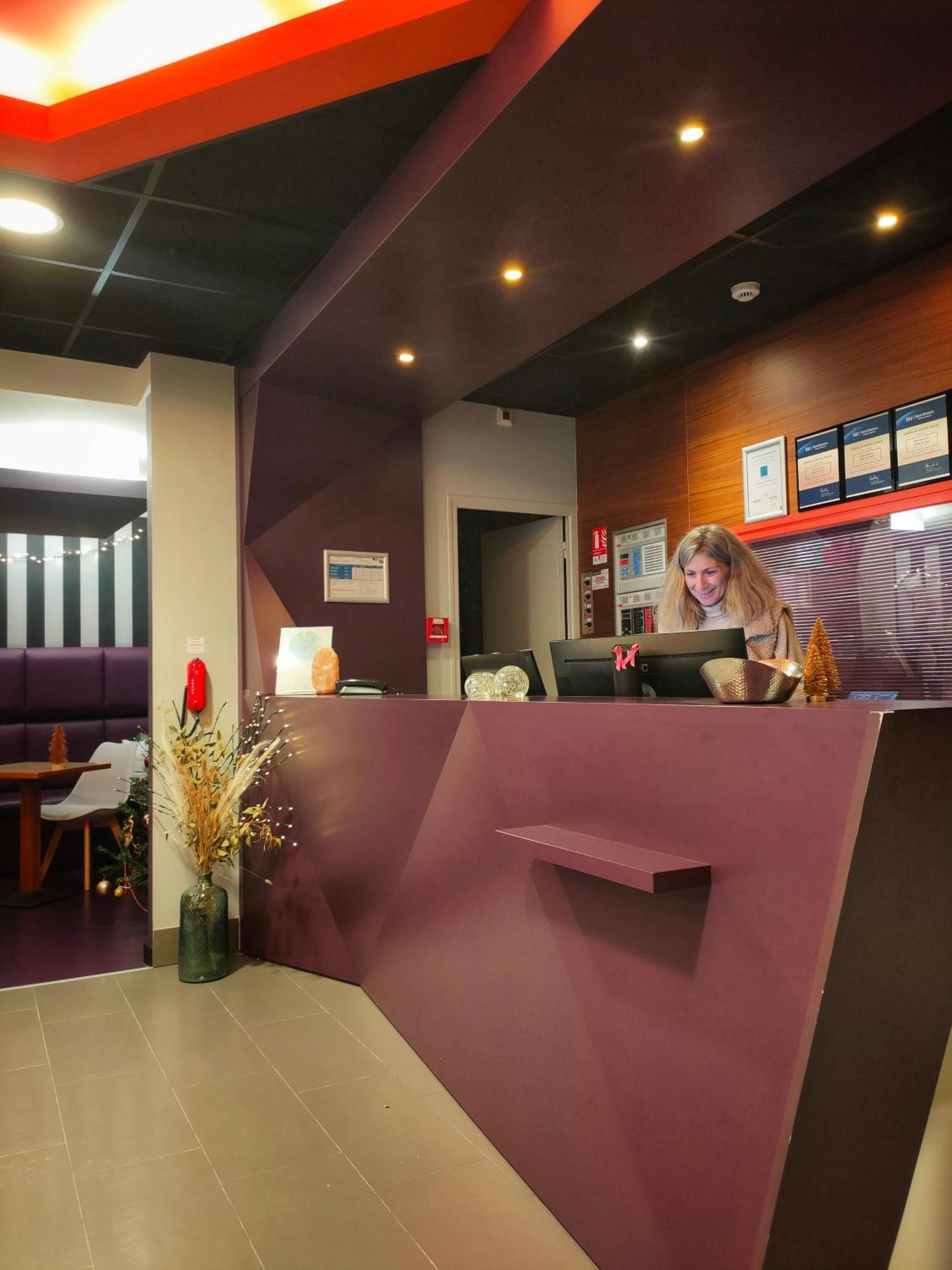 לאבאל Best Western Hotel De Paris מראה חיצוני תמונה